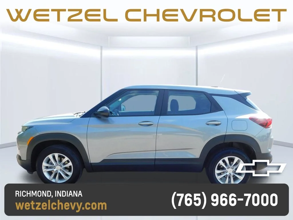 Used 2023 Gray Chevrolet LS image 6