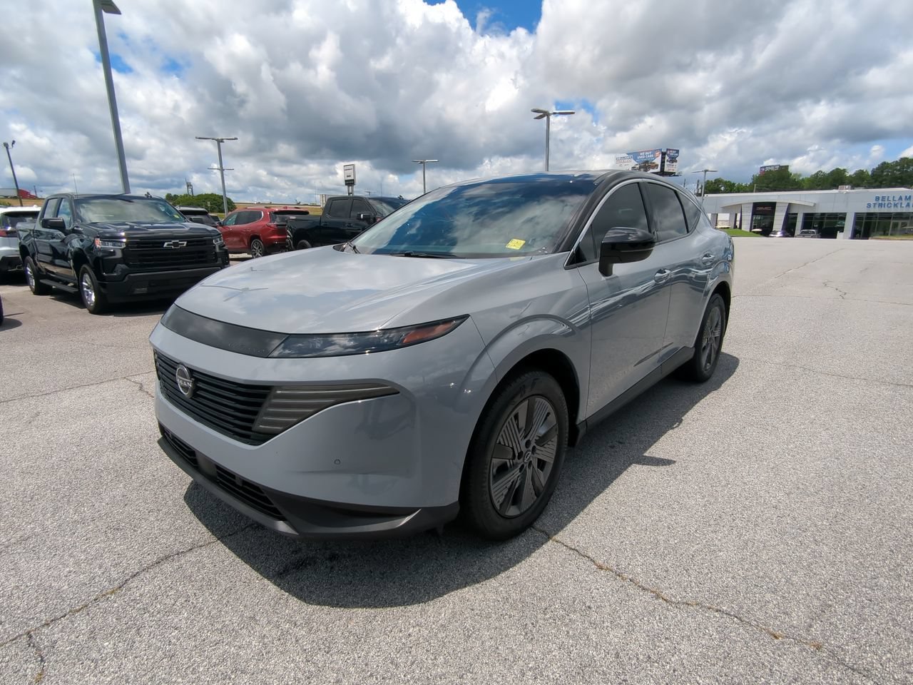 Used 2025 Gun Metallic [gray] Nissan SL image 7