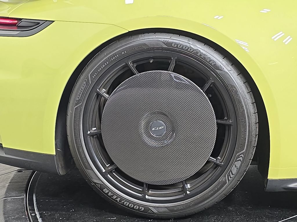 New 2026 Cartagena Yellow Metallic Porsche GT3 image 29