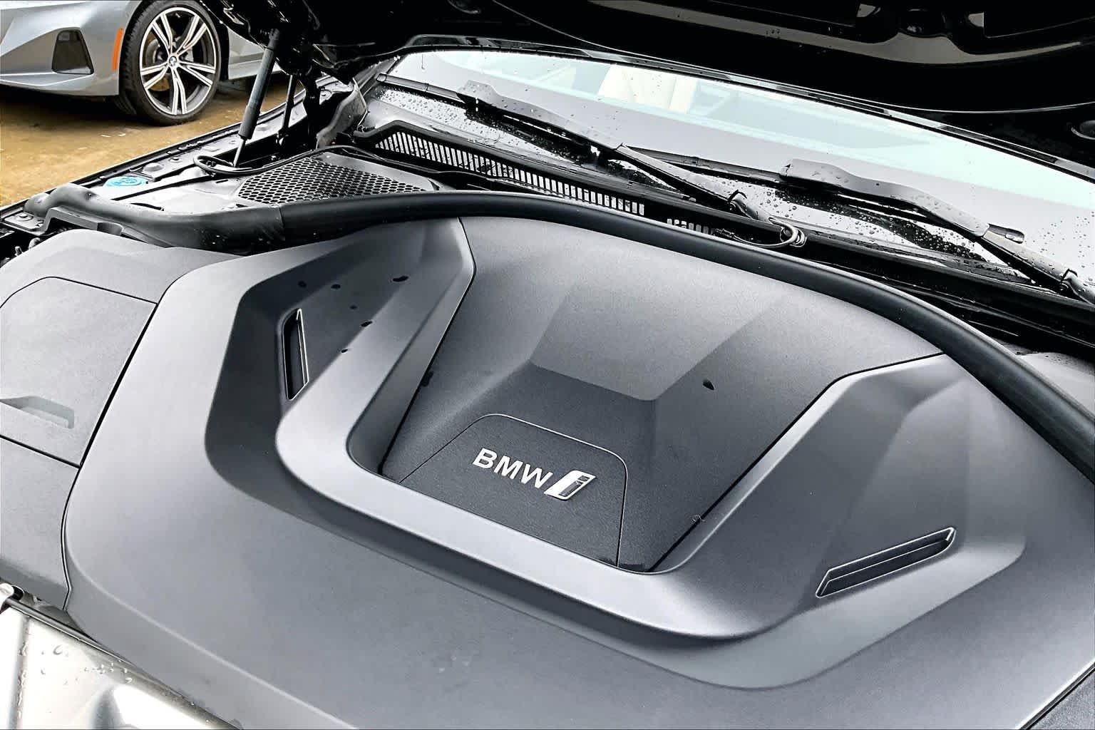 Used 2023 Jet Black BMW eDrive35 image 32