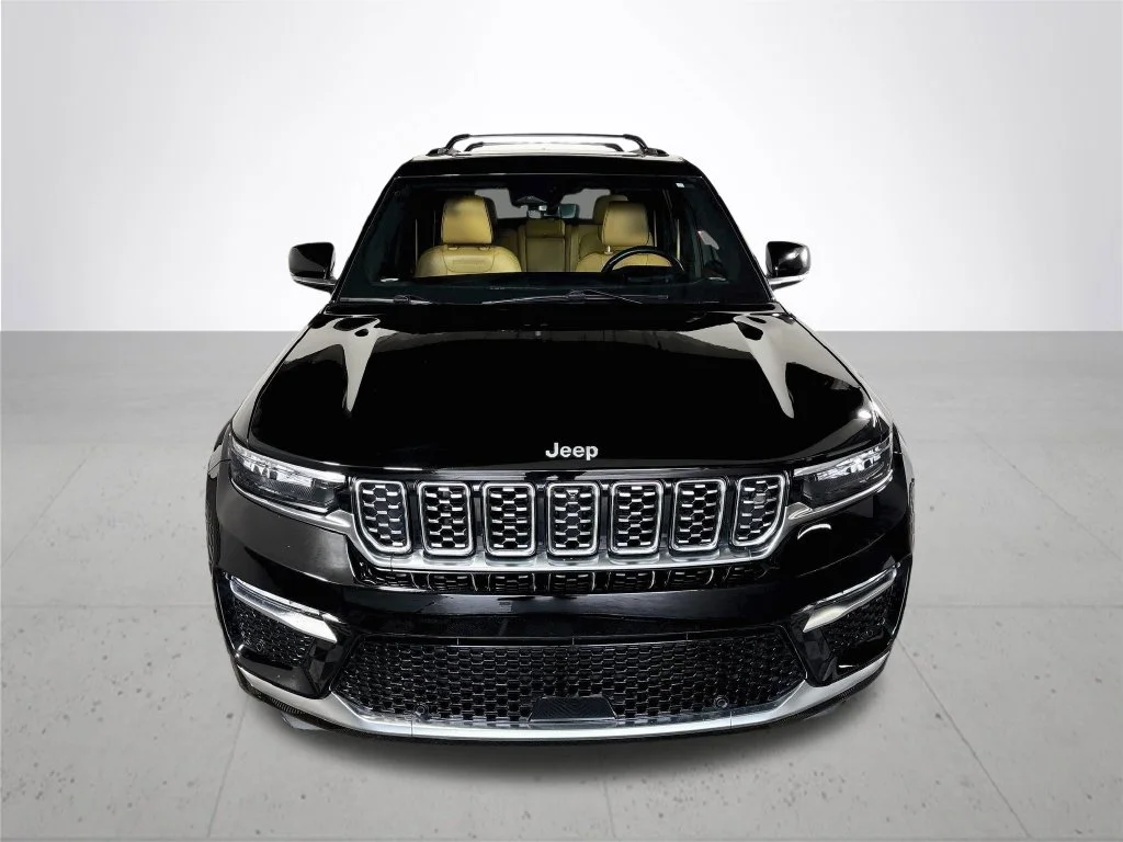 Used 2023 Black Jeep Summit Reserve image 3