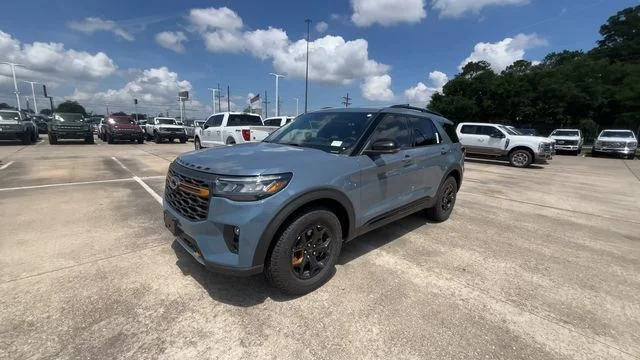 New 2026 Vapor Blue Metallic Ford Tremor image 6