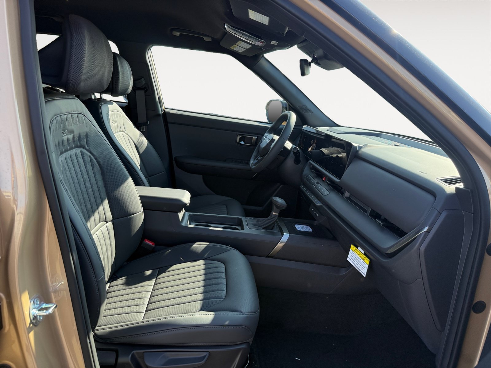 New 2027 Terrain Brown / Black Roof Kia X-Line S image 19