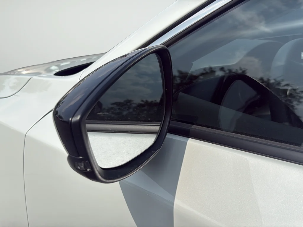 New 2026 White Mazda 2.5 S Select Sport image 34