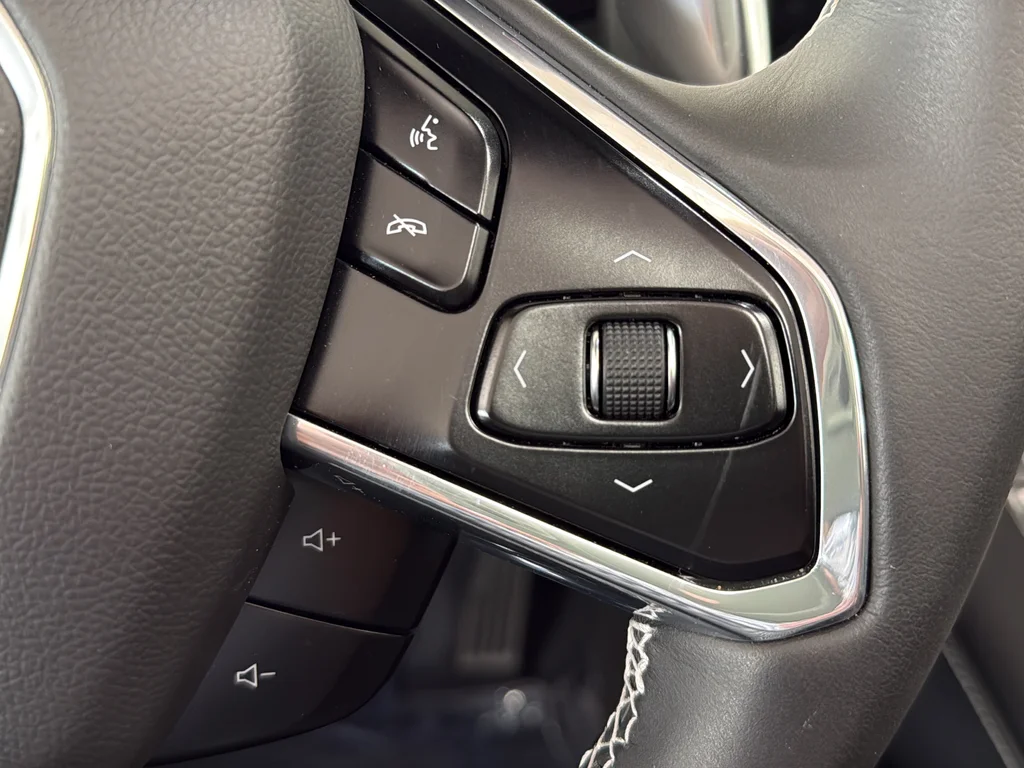 Used 2021 Orange Chevrolet Stingray image 14