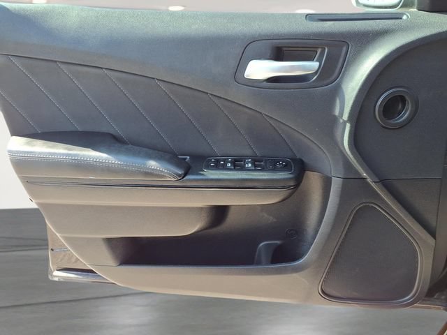 Used 2020 Black Dodge SXT RWD image 12