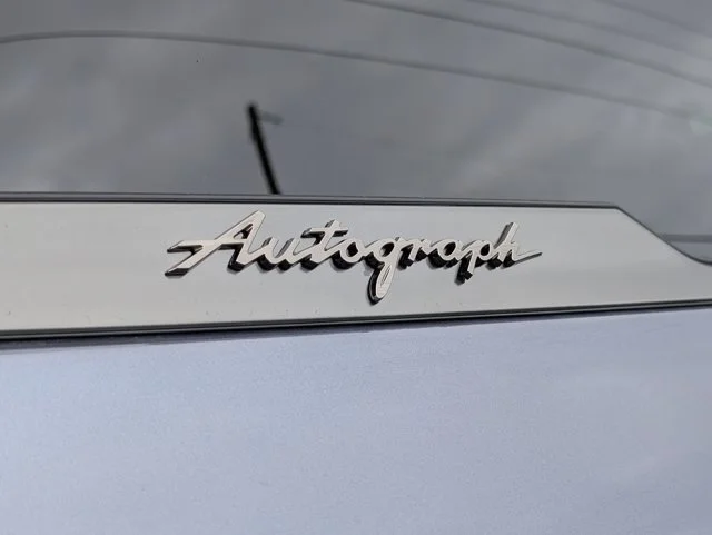 New 2027 2T MNBW BLUE INFINITI Autograph image 32