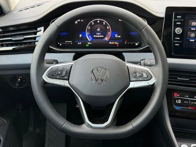 2025 Volkswagen Jetta SE - Photo 24