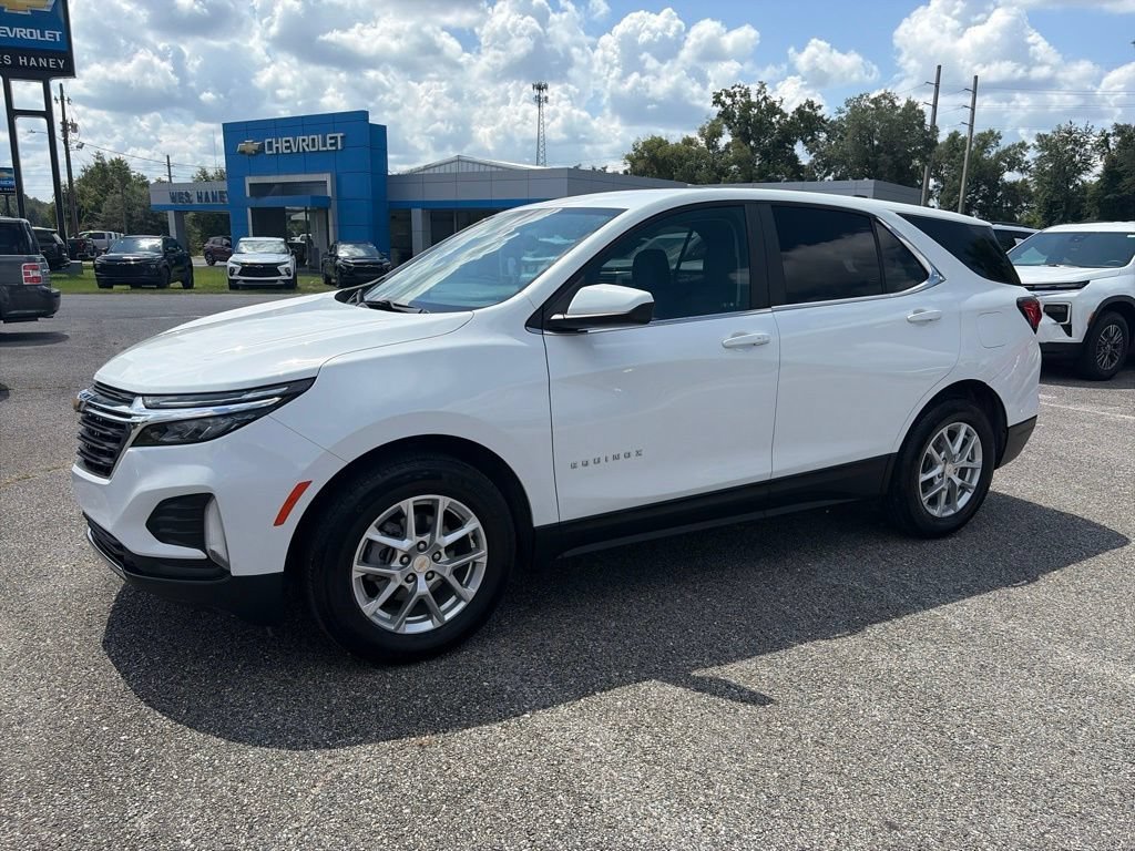 Used 2023 Summit White Chevrolet LT image 3