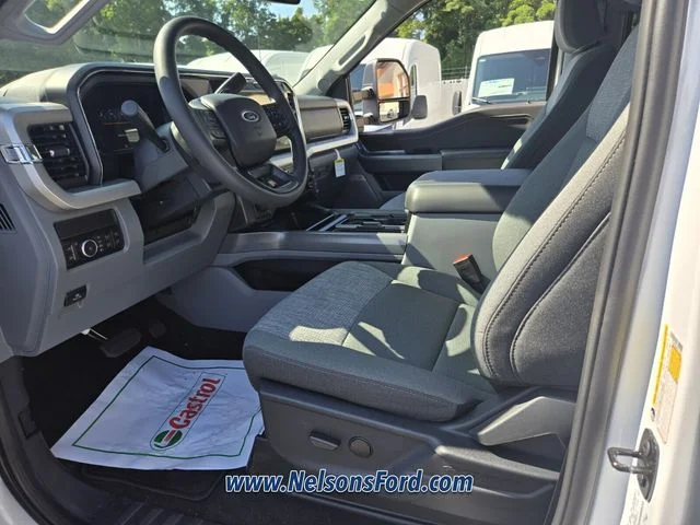New 2026 Oxford White Ford F-350® XLT image 7