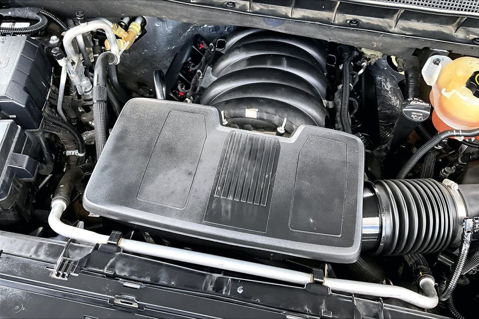Used 2022 Black Chevrolet RST image 33