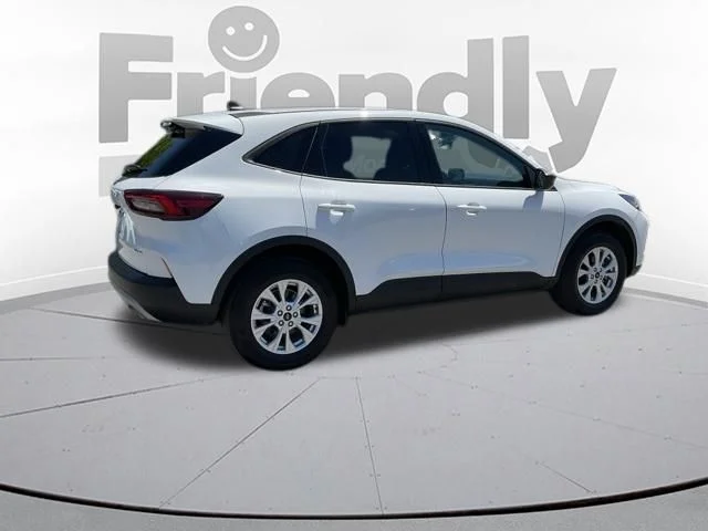 Used 2025 White Ford Active image 11