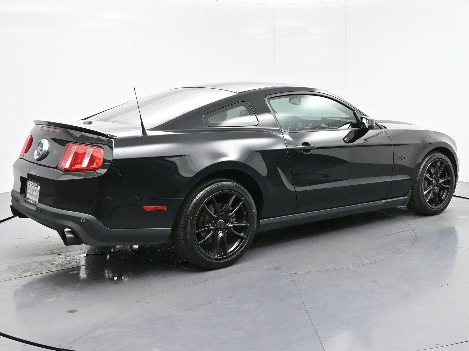 Used 2012 Black Ford GT Premium image 7