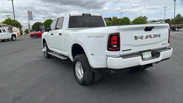 New 2026 Bright White Clear-Coat Exterior Paint RAM Big Horn image 5