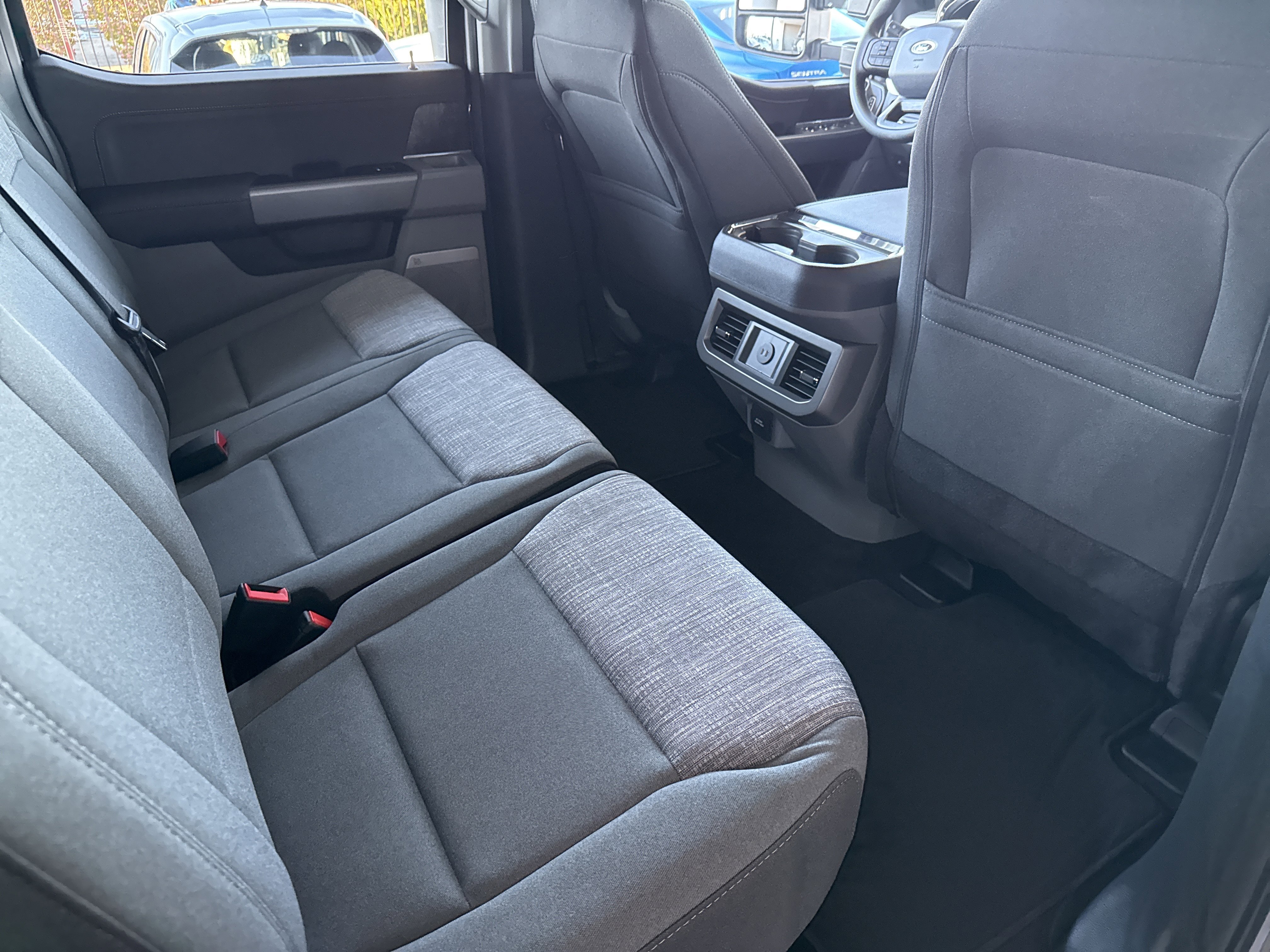 2026 Ford F-350 Super Duty XLT - Photo 15