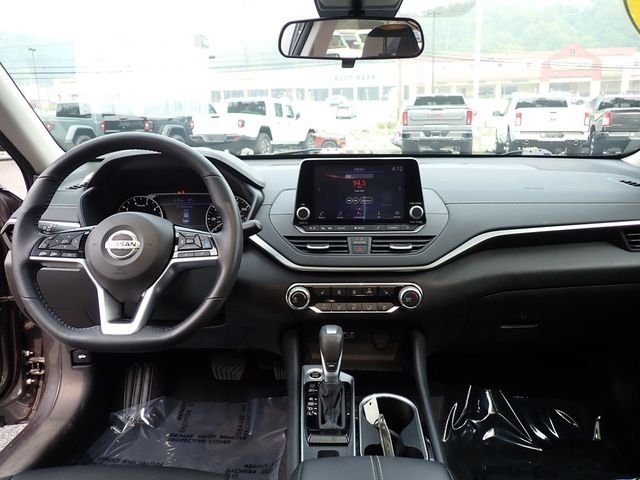 Used 2021 Gray Nissan 2.5 SV image 16
