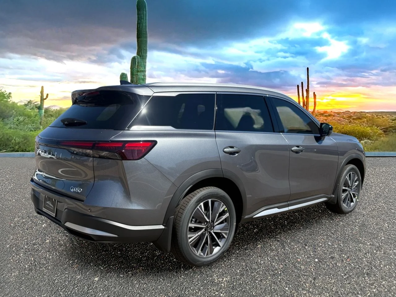 Certified Used 2026 Graphite Shadow INFINITI Luxe image 4