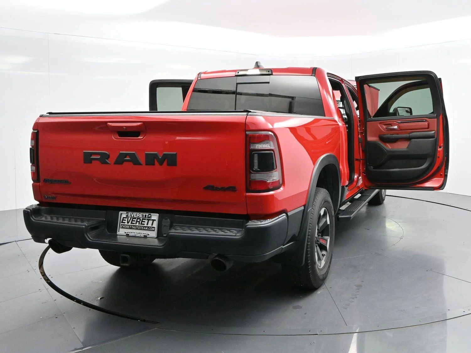 Used 2019 Flame Red Ram Rebel image 39
