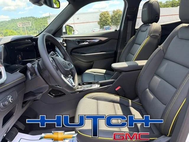 New 2026 Iridescent Pearl Tricoat Chevrolet ACTIV image 25