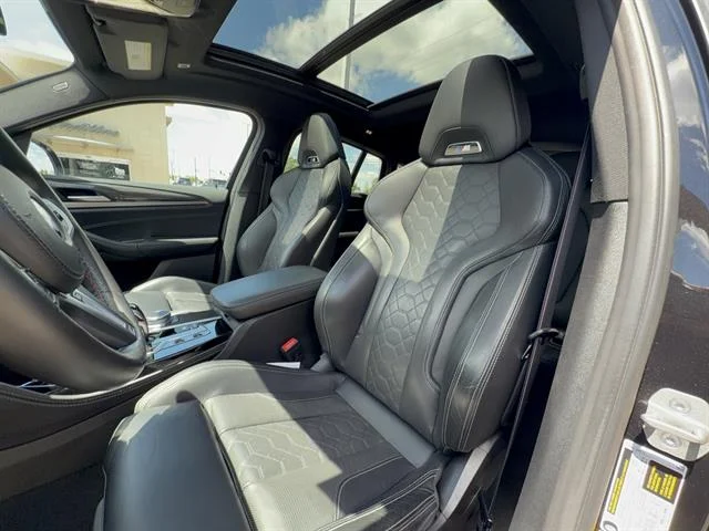 Used 2021 Black Sapphire Metallic BMW Base image 11