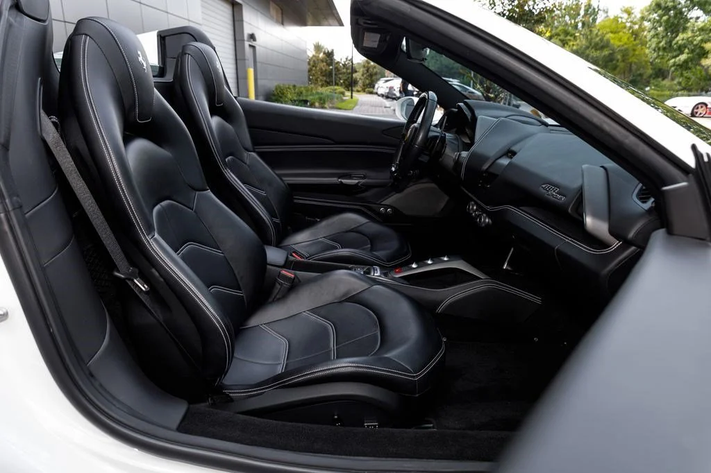 Used 2019 Bianco Avus Ferrari  image 10