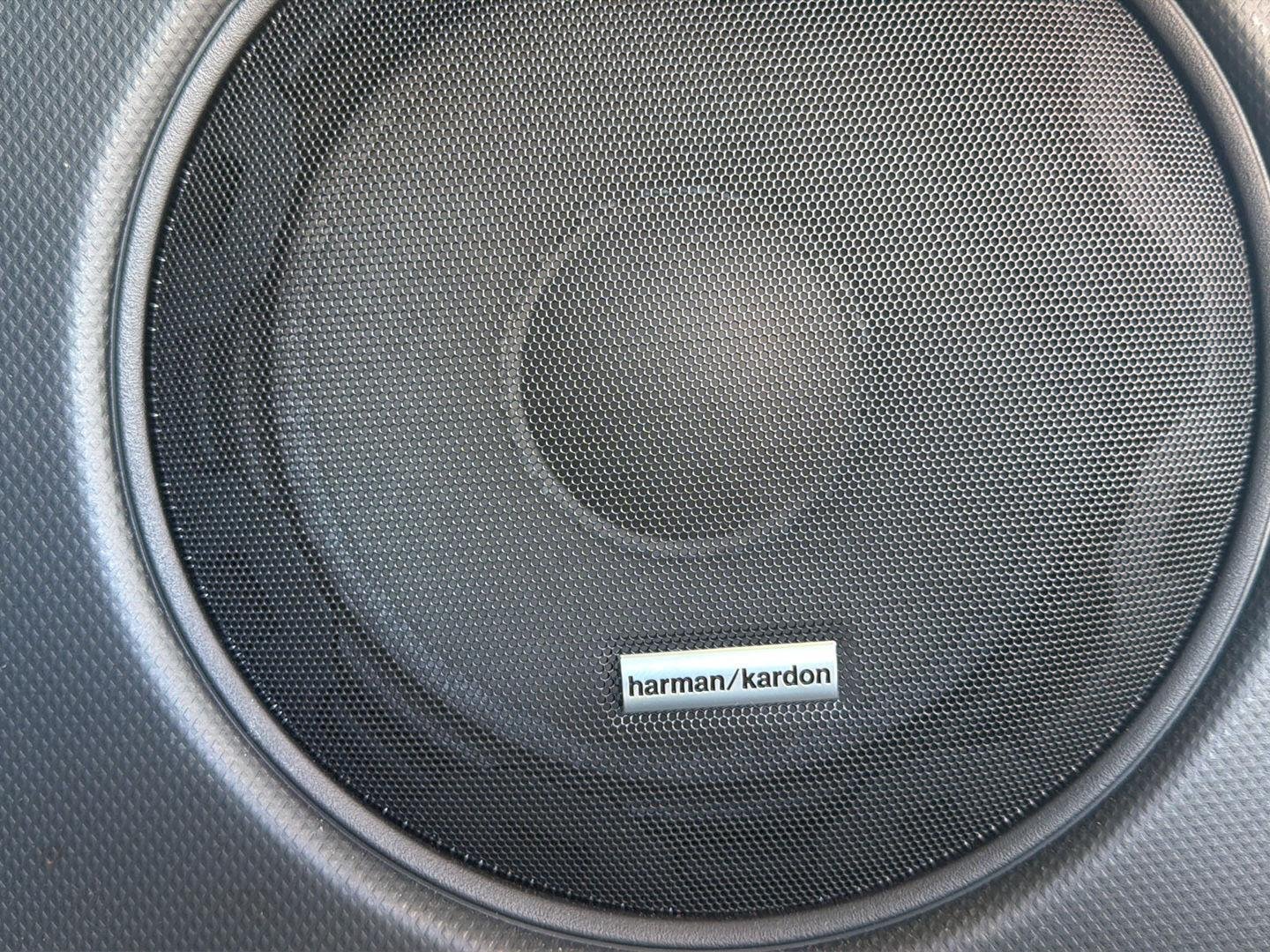Used 2025 Autumn Green Metallic Subaru Touring image 24