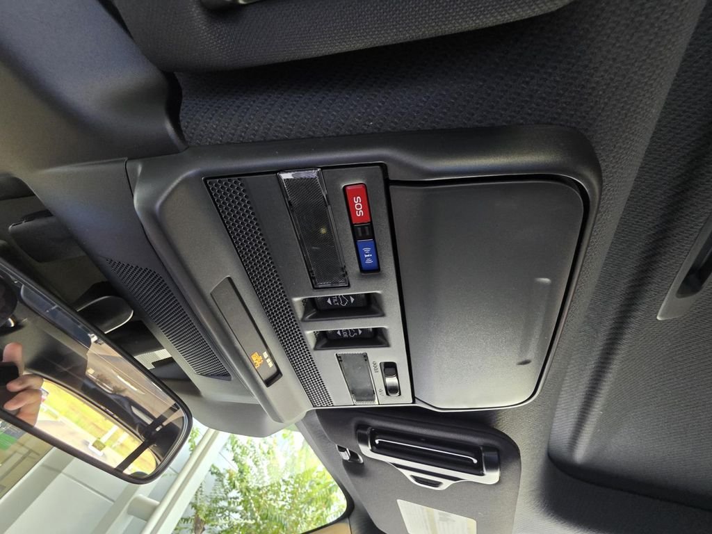 New 2026 CRYSTAL WHITE PEARL Subaru Premium image 27