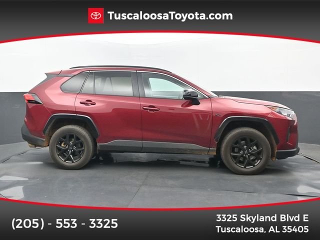 2021 Toyota RAV4 LE FWD's photo