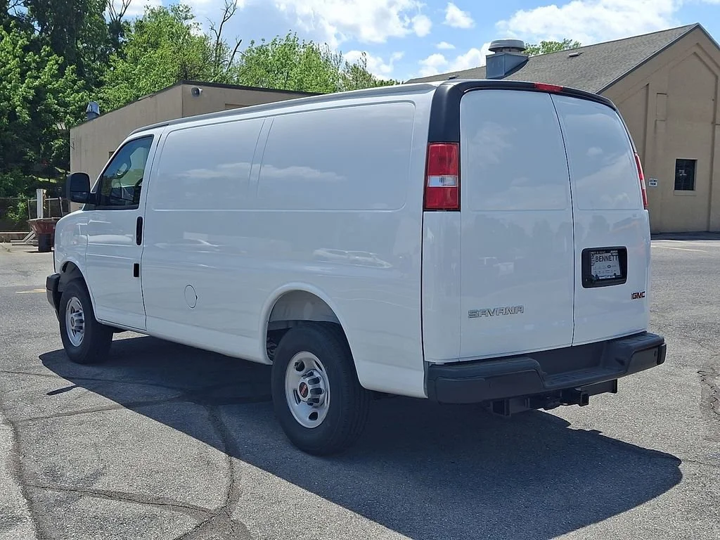 New 2026 Summit White GMC Work Van image 4