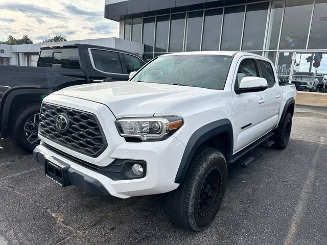 Used 2020 White Toyota TRD Off-Road image 18
