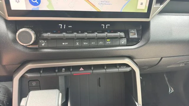 Used 2026  Toyota SR5 image 27