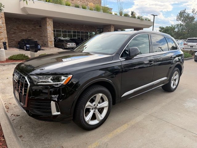 2022 Audi Q7 45 Premium Plus