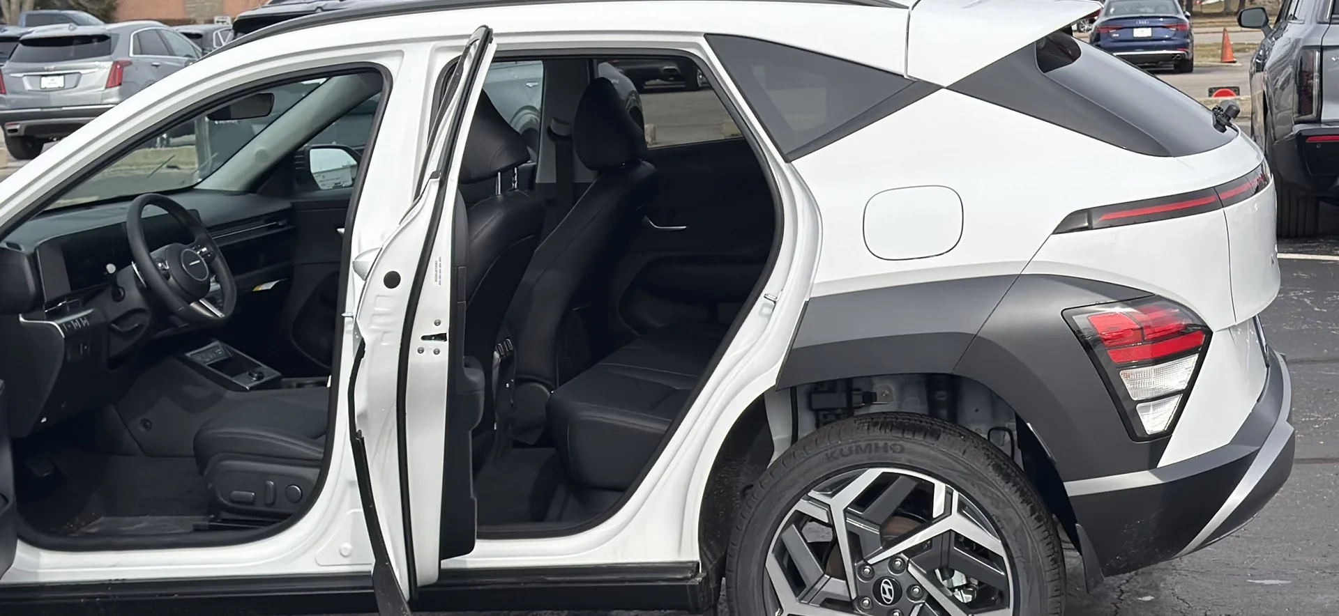 New 2026 Atlas White Hyundai SEL Premium image 10