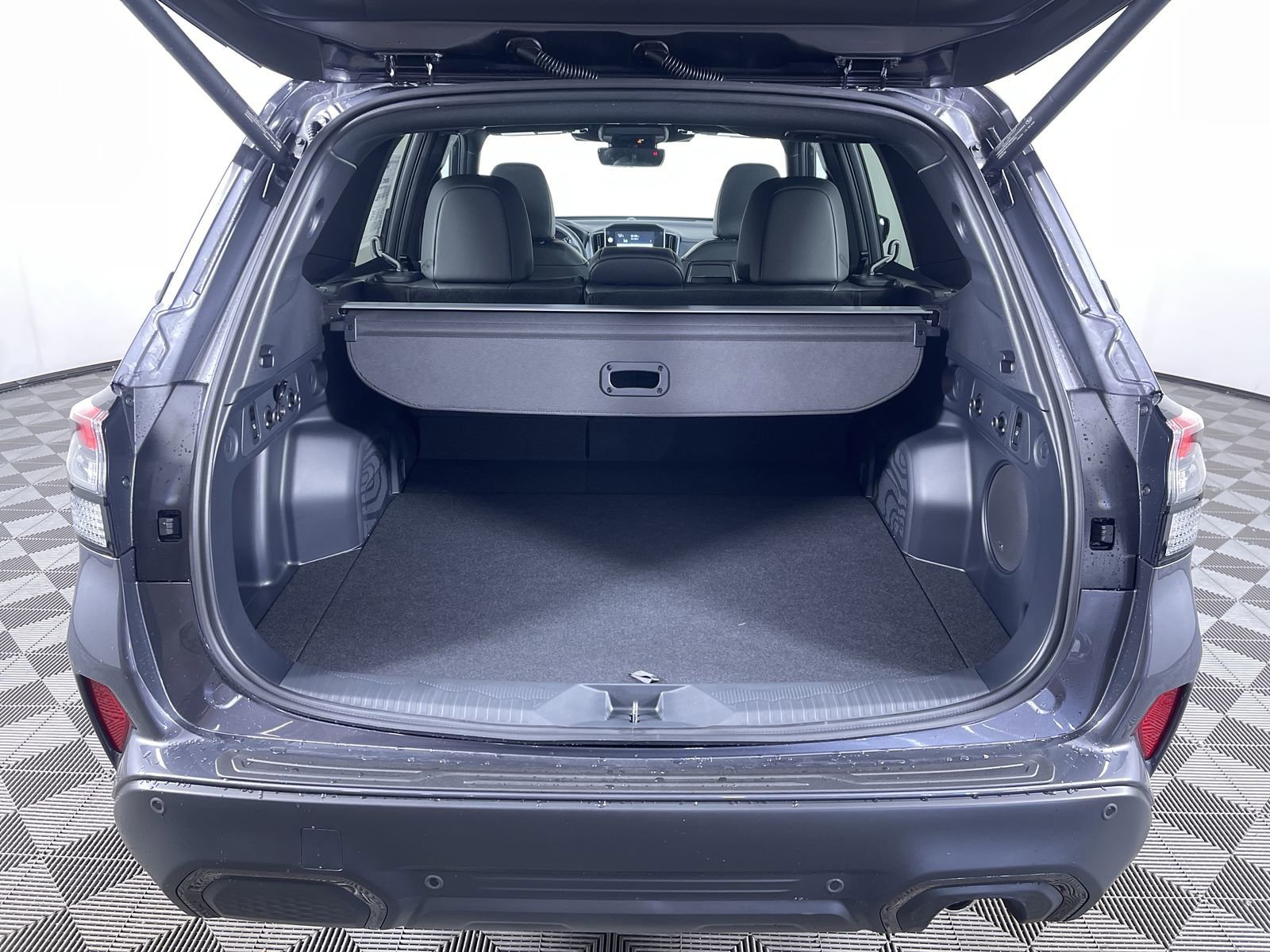 New 2026 MAGNETITE GRAY METALLIC Subaru Limited image 24