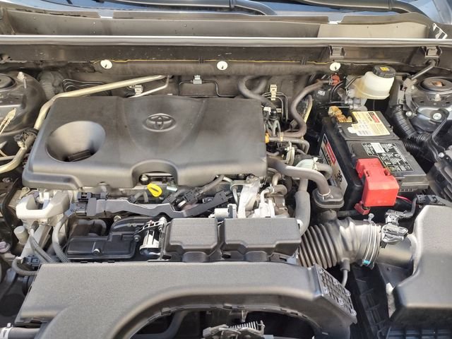 Used 2019 Gray Toyota XLE Premium image 33