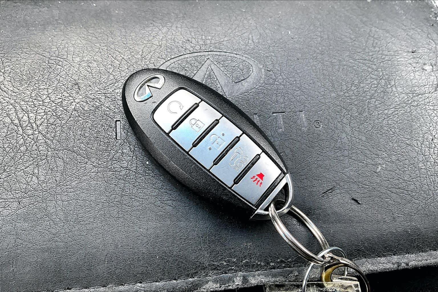 Used 2015 Graphite Shadow INFINITI  image 15
