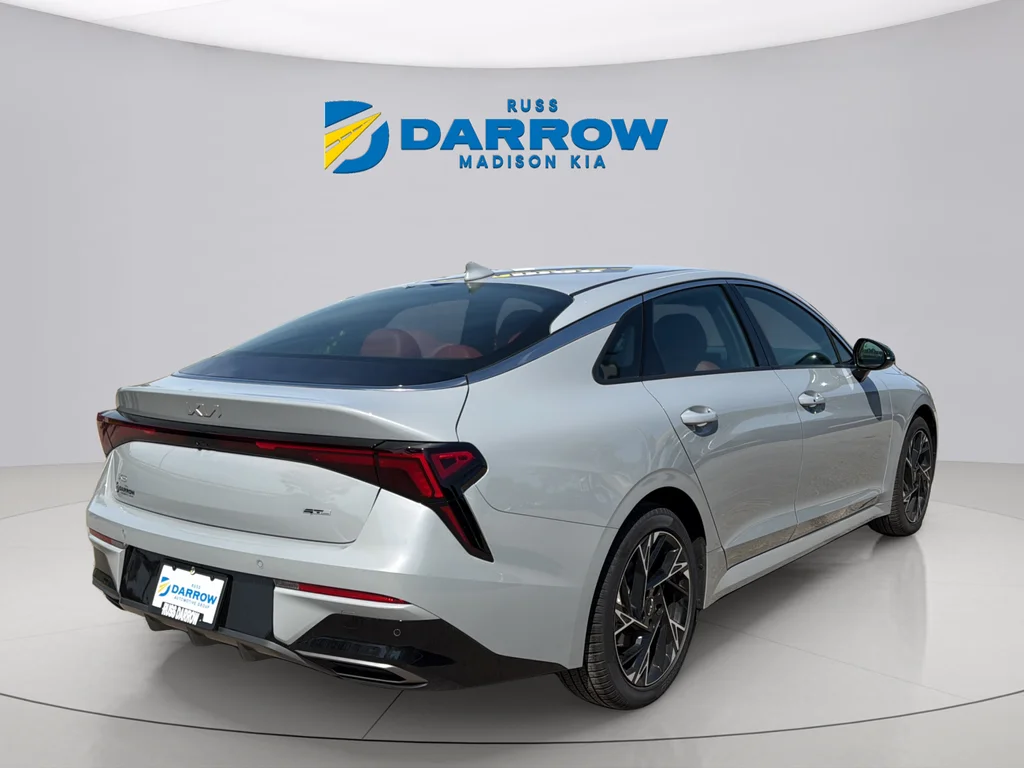 Certified Used 2026 Wolf Gray Kia GT-Line image 5