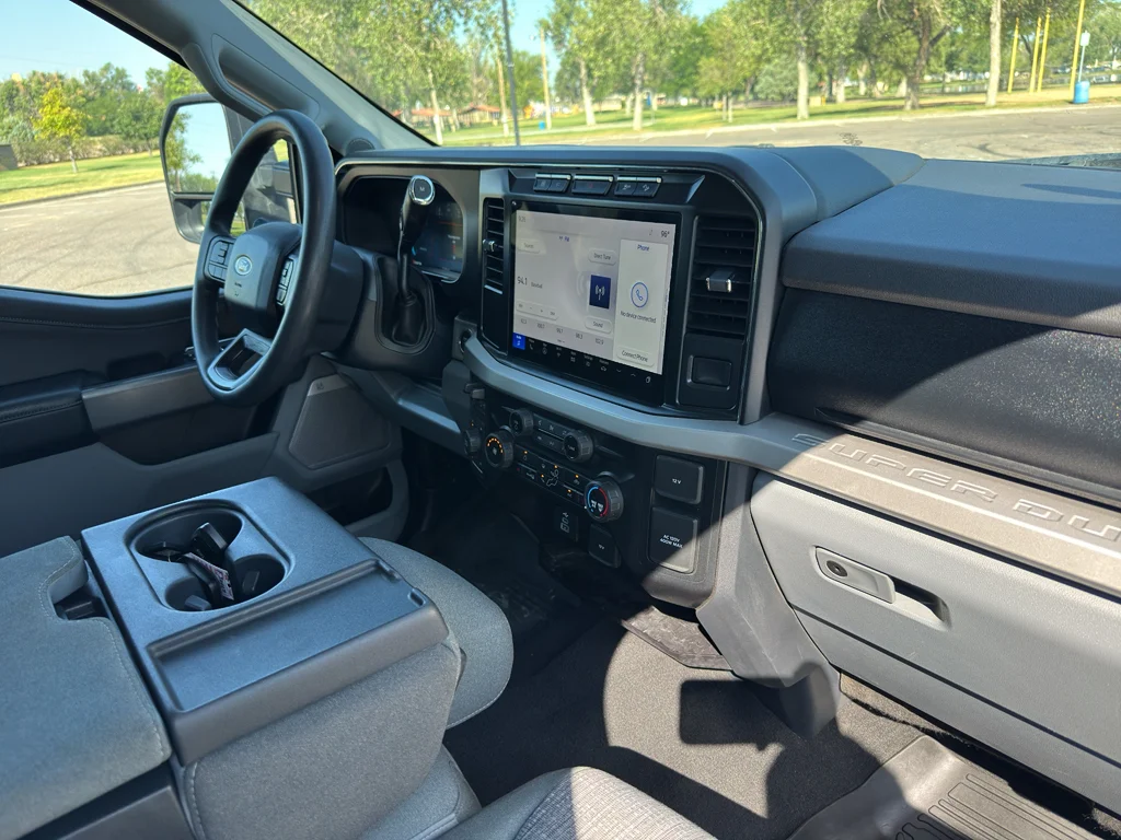Used 2023 Oxford White Ford XLT image 12