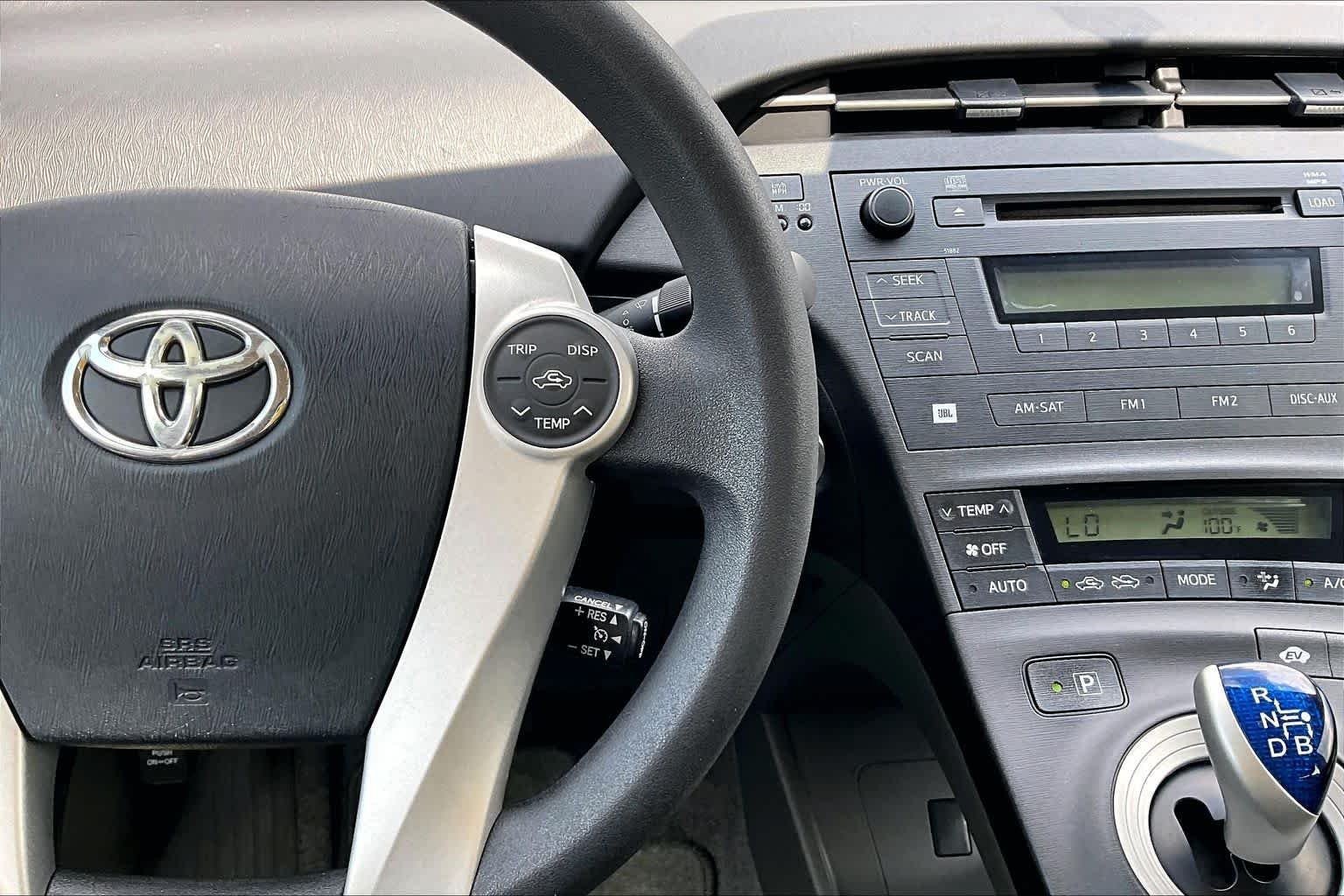 Used 2011 Winter Gray Metallic Toyota III image 24
