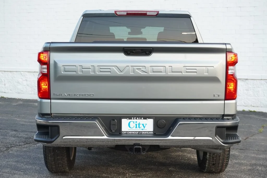 New 2026 Sterling Gray Metallic Chevrolet LT (2FL) image 6