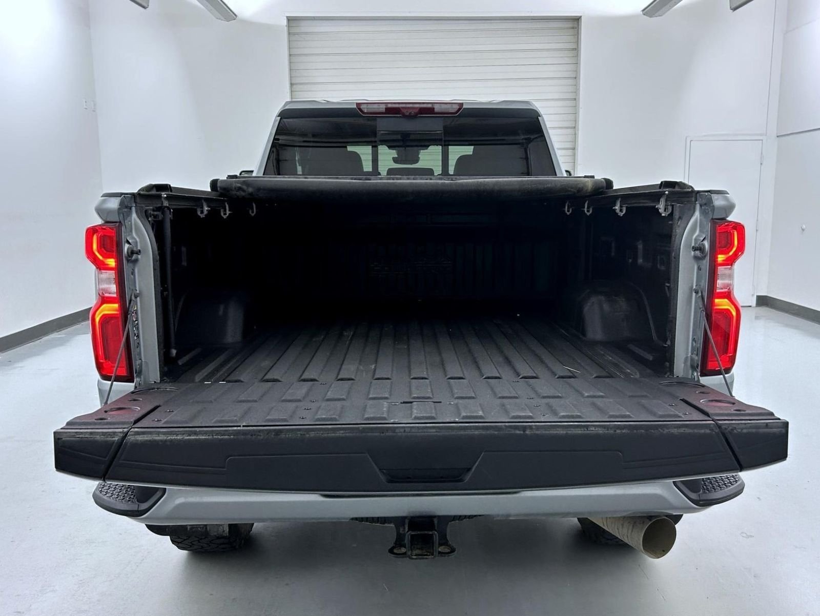 Used 2024 Gray Chevrolet High Country image 22