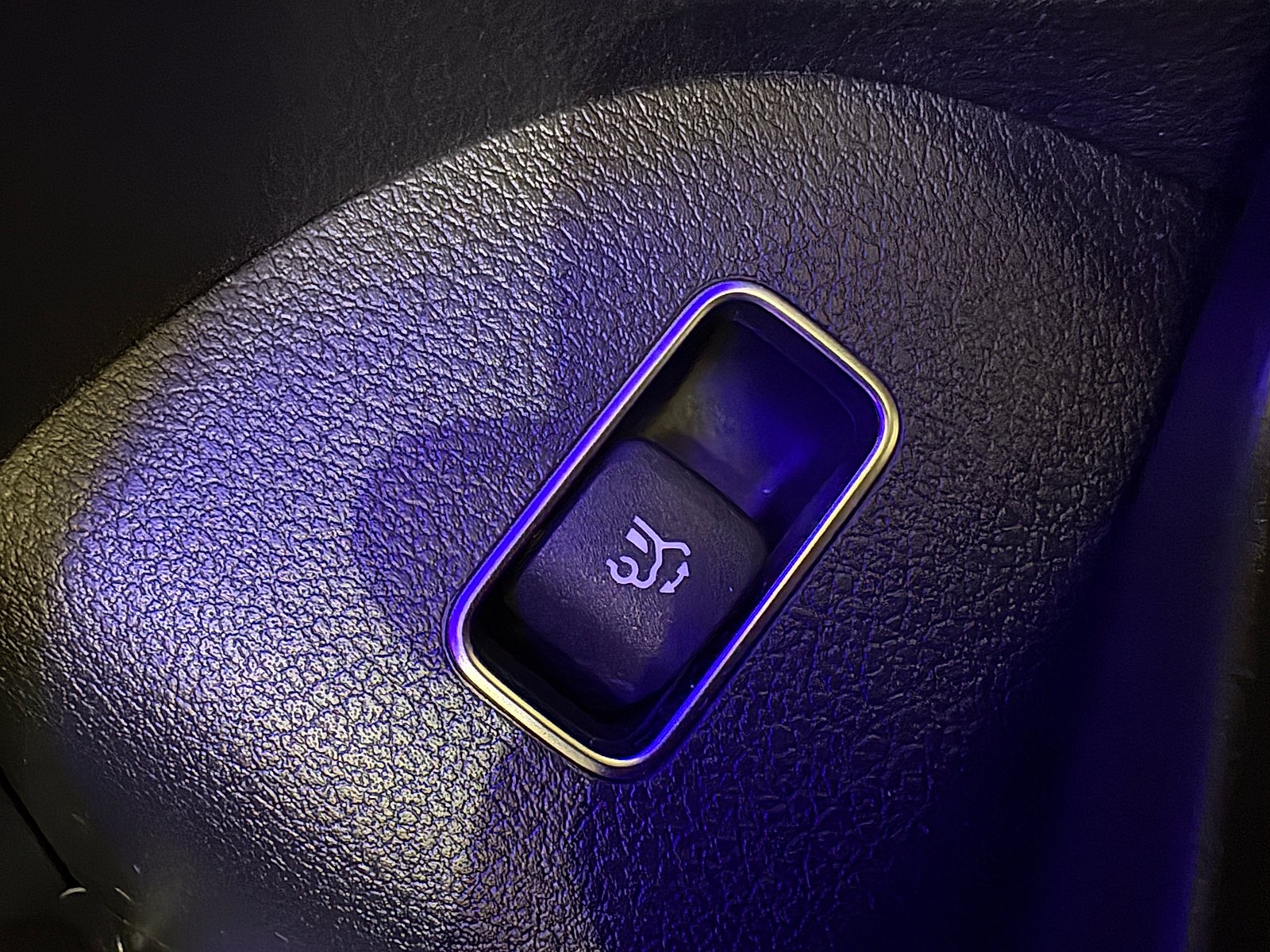 New 2026 Black Mercedes-Benz 4MATIC® image 25