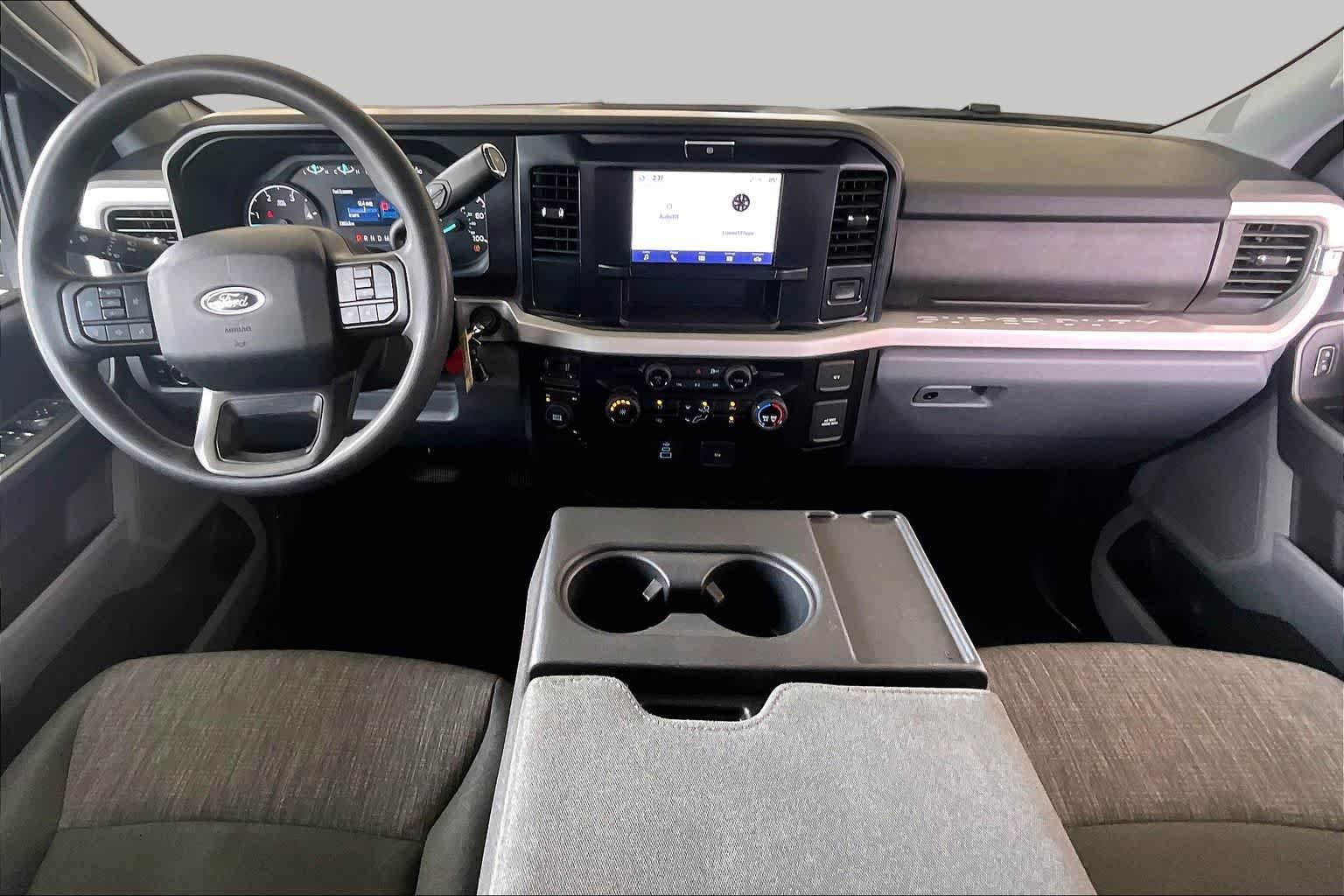 Used 2026 Oxford White Ford XLT image 15