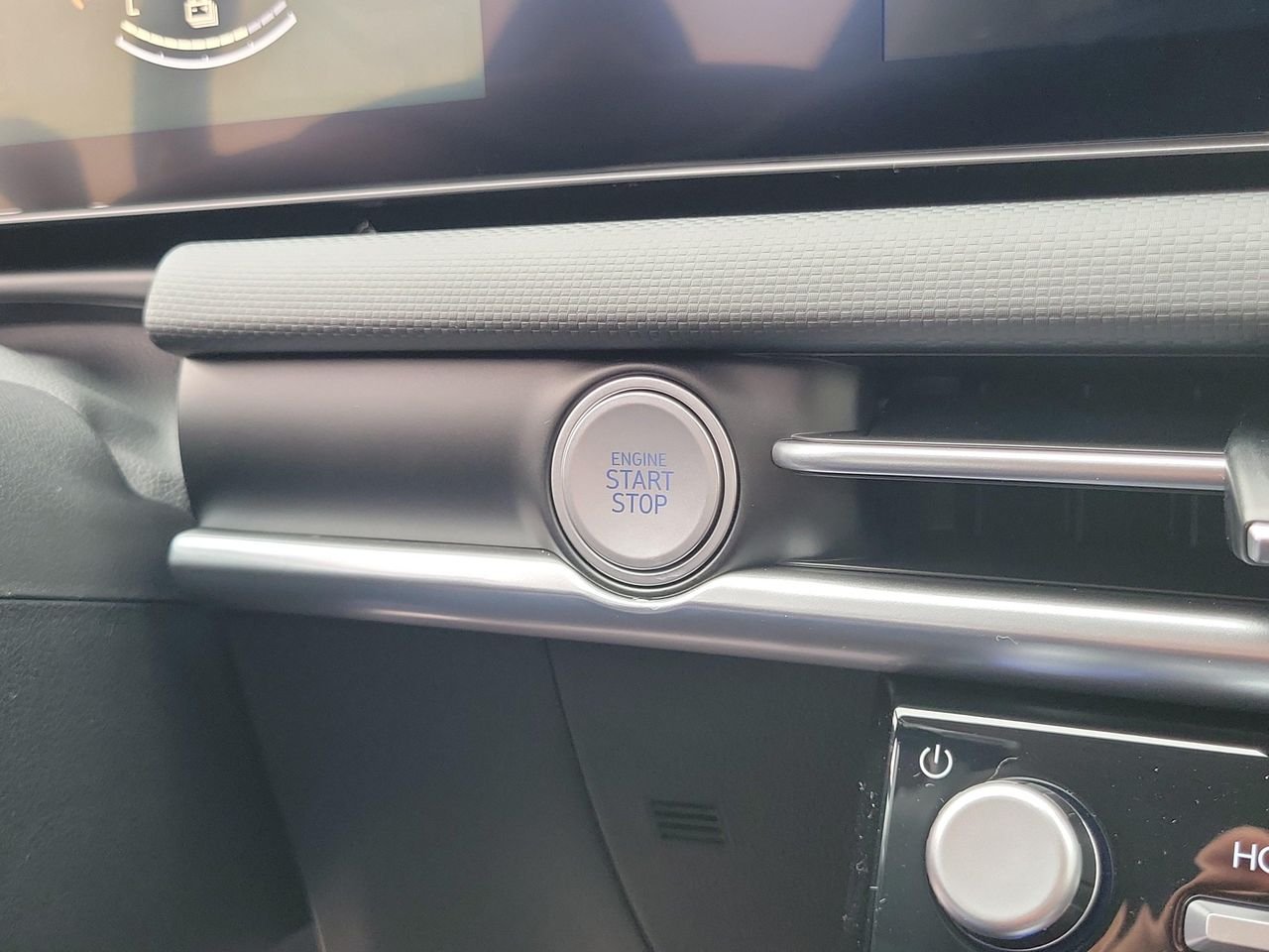 New 2026 Shimmering Silver Hyundai Blue image 28