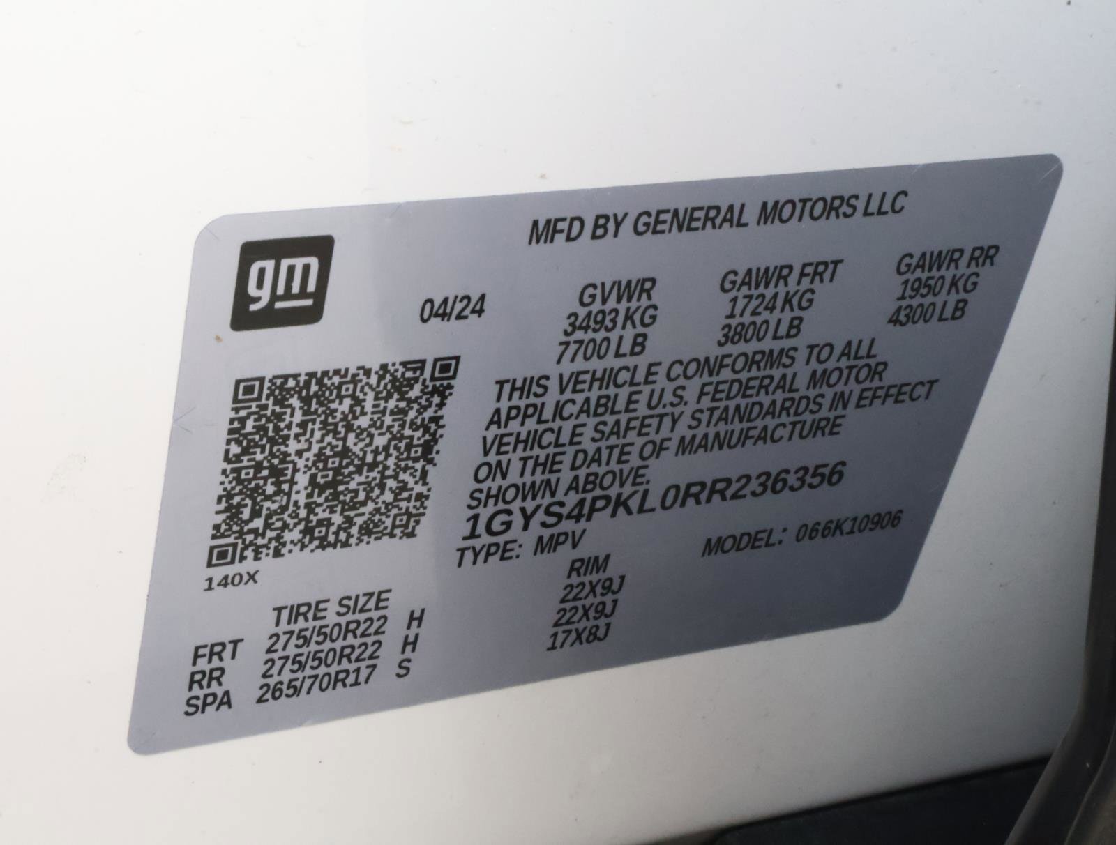 Used 2024 Crystal White Tricoat Cadillac Sport image 30