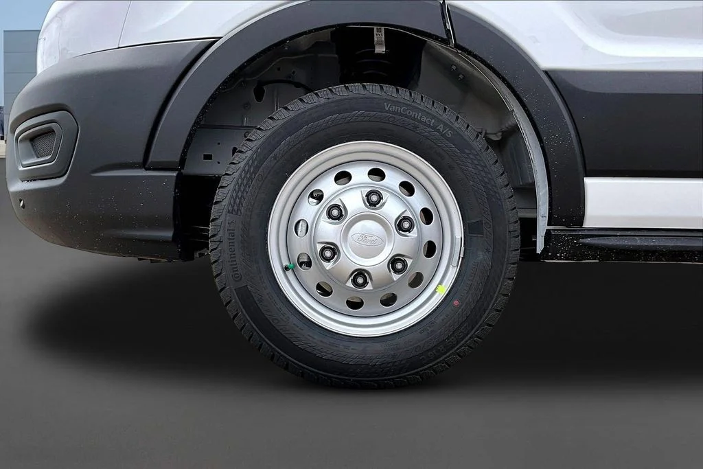 New 2026 Oxford White Ford Cargo Van image 13