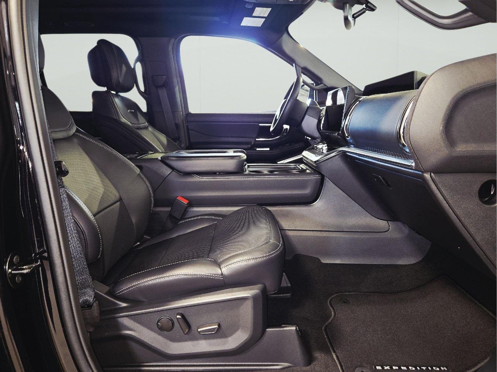 2026 Ford Expedition MAX Platinum - Photo 59