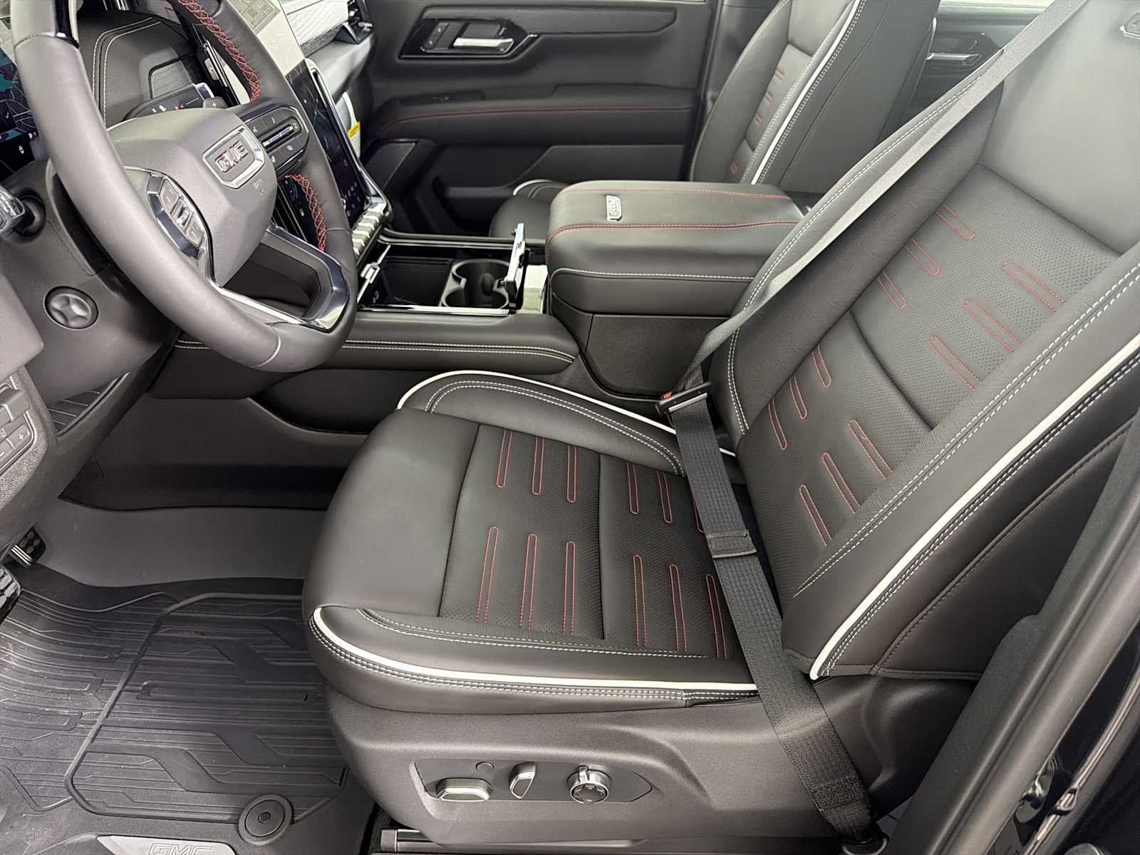 2026 GMC Yukon XL AT4 Ultimate - Photo 7
