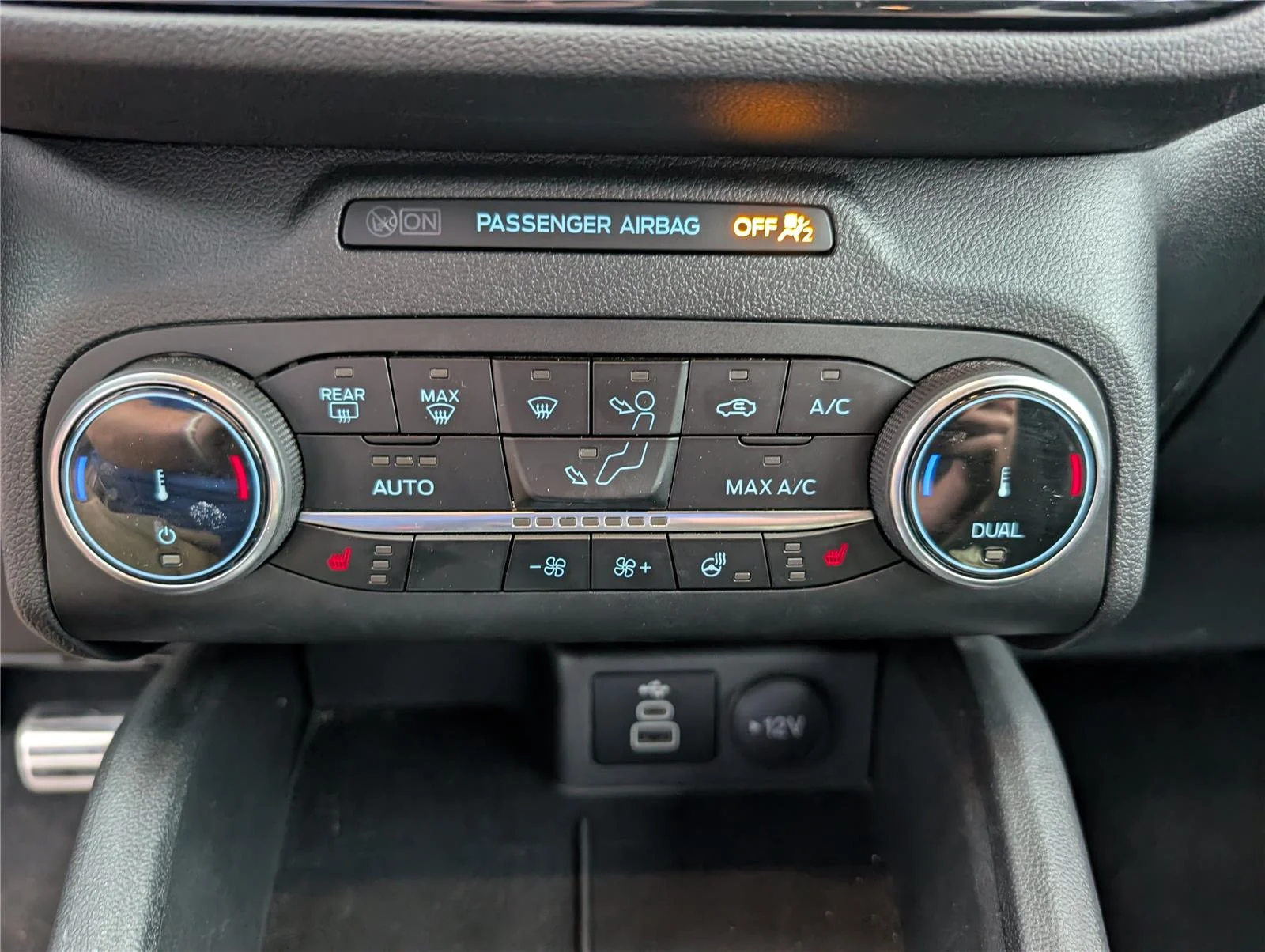 2024 Ford Escape ST-Line - Photo 17
