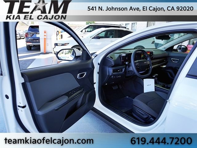 Used 2026 White Kia LXS image 38
